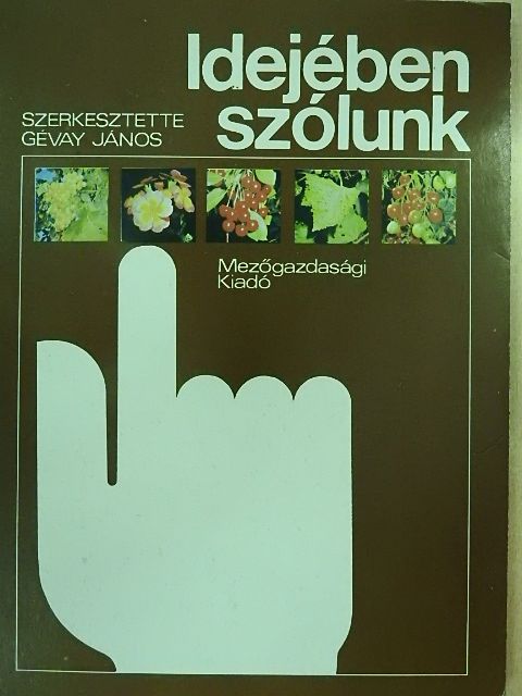 Balázs Klára - Idejében szólunk [antikvár]