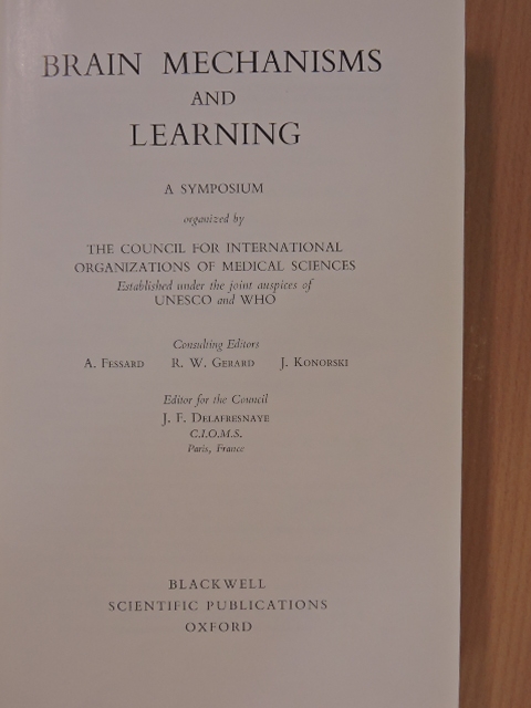 D. O. Hebb - Brain Mechanisms and Learning [antikvár]