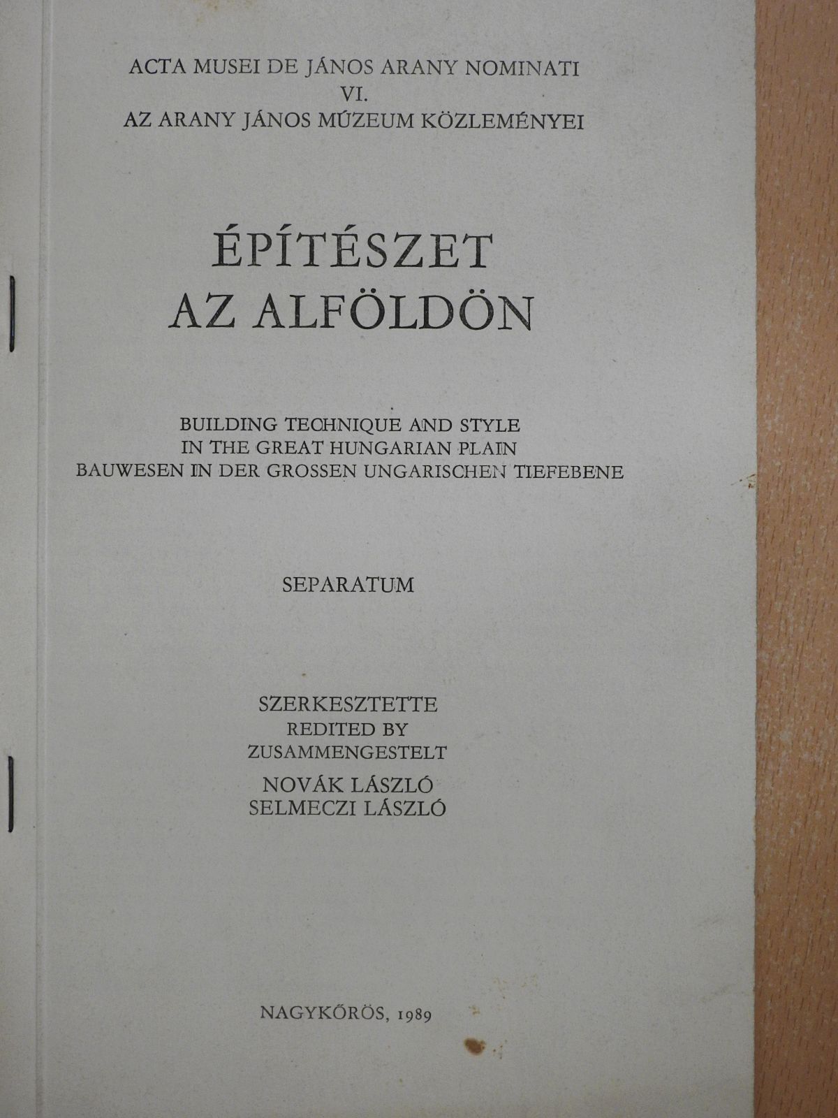 Fazekas István - Építészet az Alföldön (dedikált példány) [antikvár]