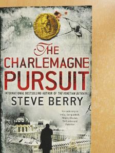 Steve Berry - The Charlemagne Pursuit [antikvár]