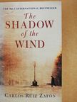 Carlos Ruiz Zafón - The shadow of the wind [antikvár]