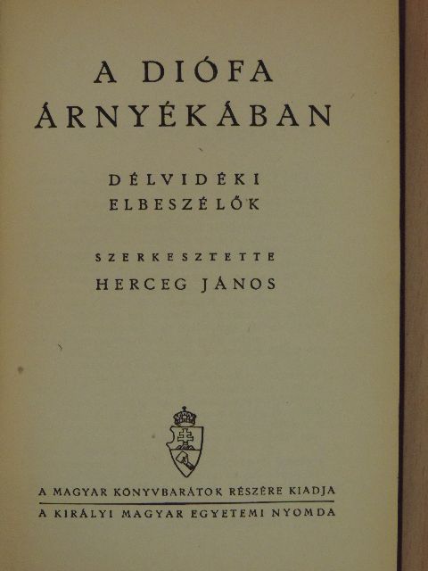 Blazsek Ferenc - A diófa árnyékában [antikvár]