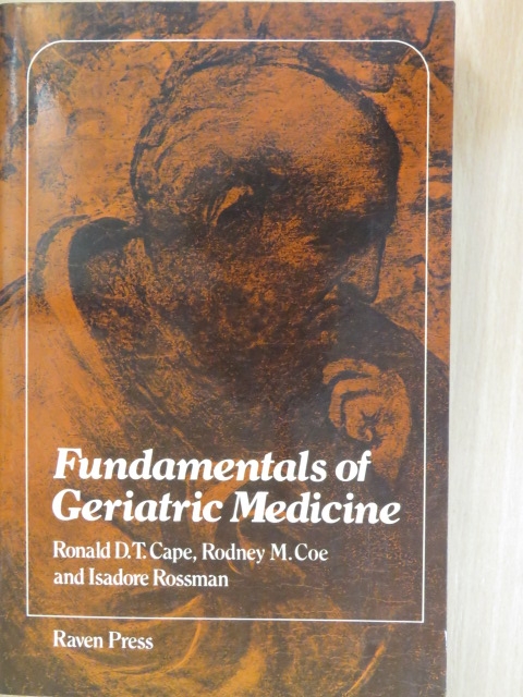 Bernard S. Linn - Fundamentals of Geriatric Medicine [antikvár]