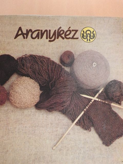 Aranykéz (nem teljes sorozat) [antikvár]