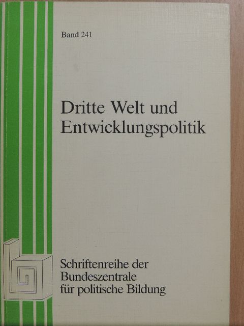 Gerd Enno Rieger - Dritte Welt und Entwicklungspolitik [antikvár]