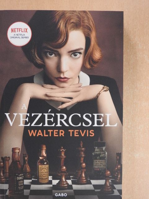 Walter Tevis - A vezércsel [antikvár]