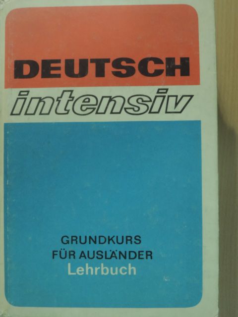 Deutsch intensiv - Lehrbuch [antikvár]