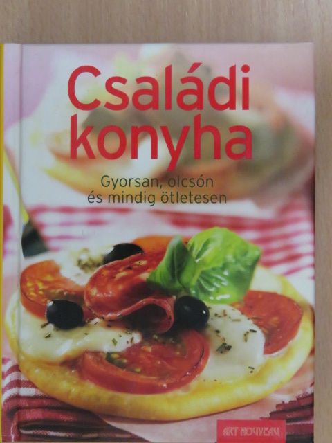 Családi konyha [antikvár]