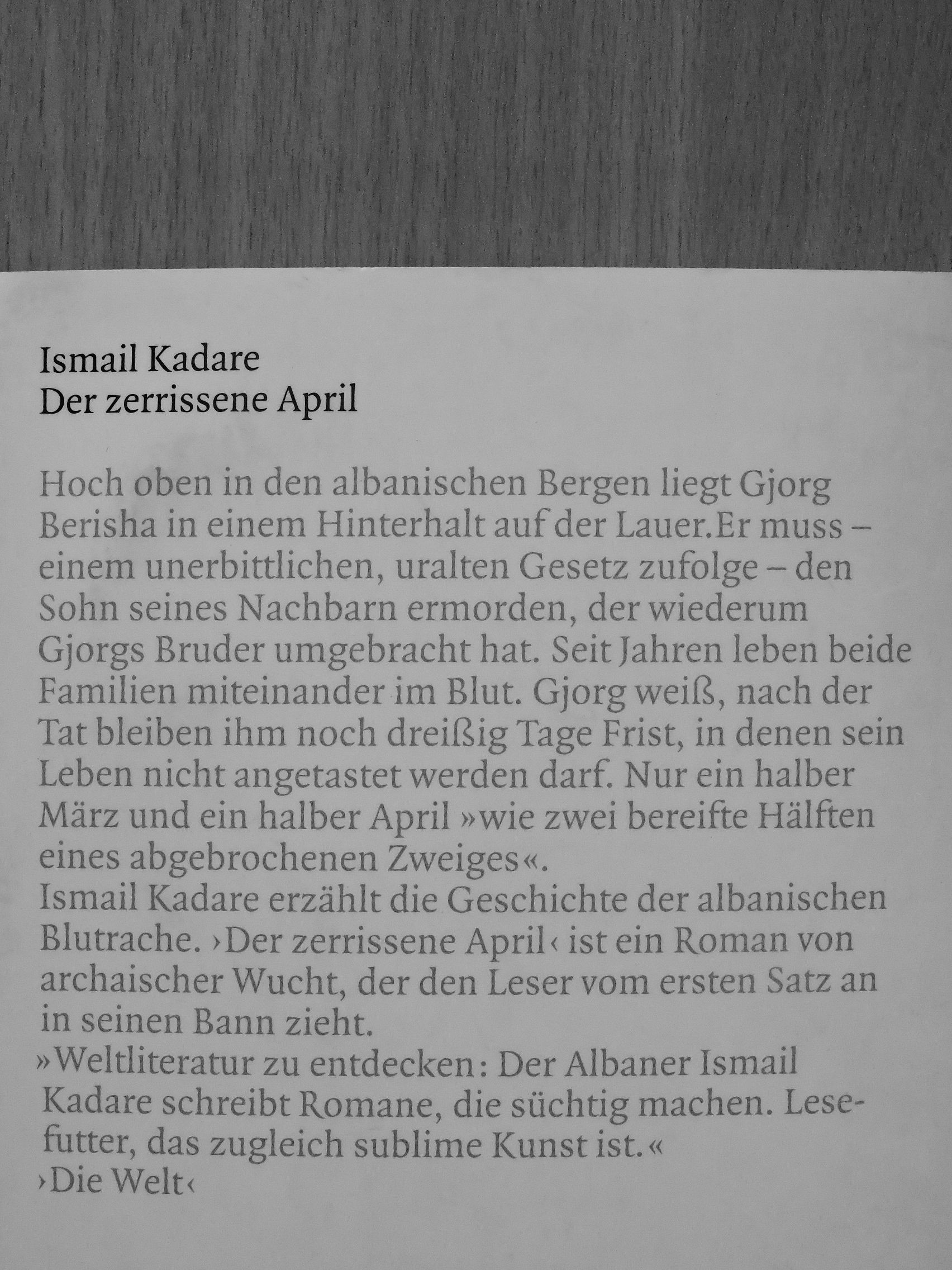 Ismail Kadare - Der zerrissene April [antikvár]