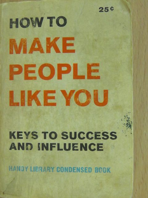 Charles B. Roth - How to make people like you (minikönyv) [antikvár]