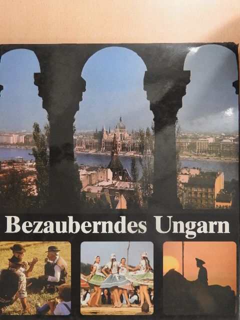 Ruffy Péter - Varázslatos Magyarország [antikvár]