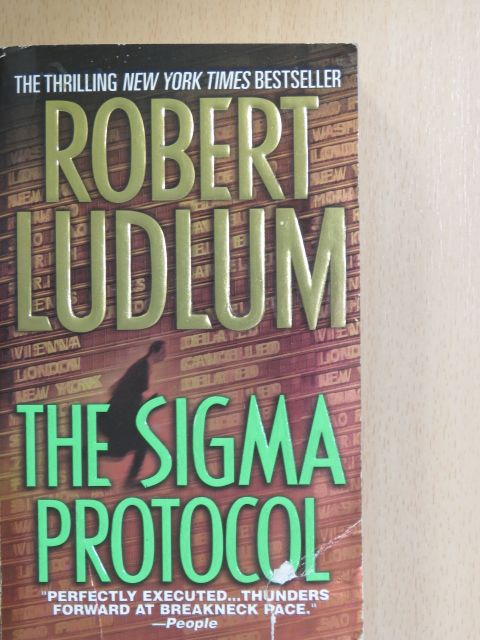Robert Ludlum - The Sigma Protocol [antikvár]