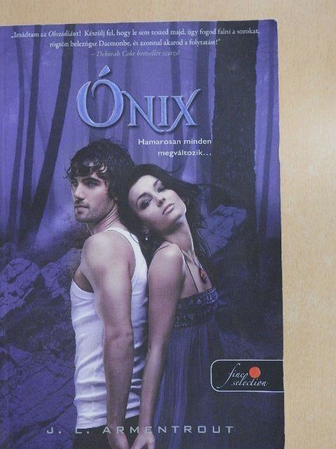 J. L. Armentrout - Ónix [antikvár]