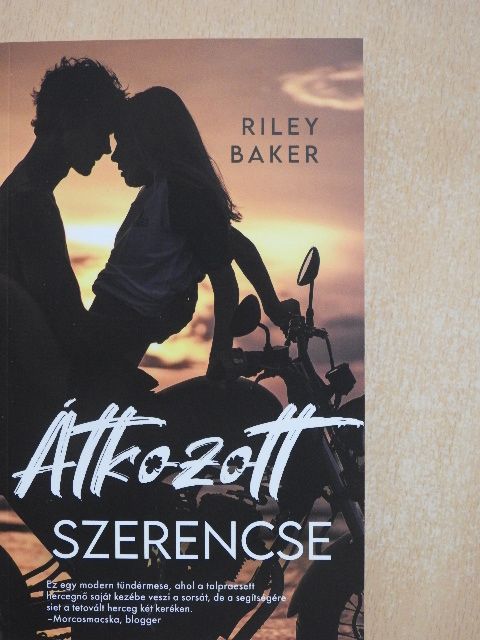 Riley Baker - Átkozott szerencse [antikvár]