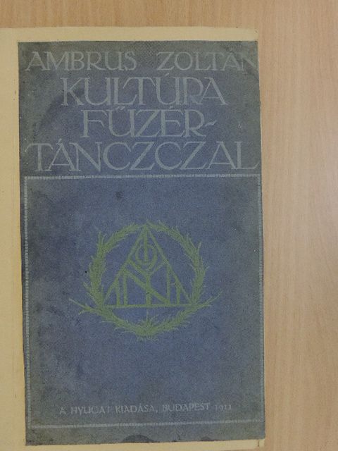 Ambrus Zoltán - Kultúra füzértánccal [antikvár]