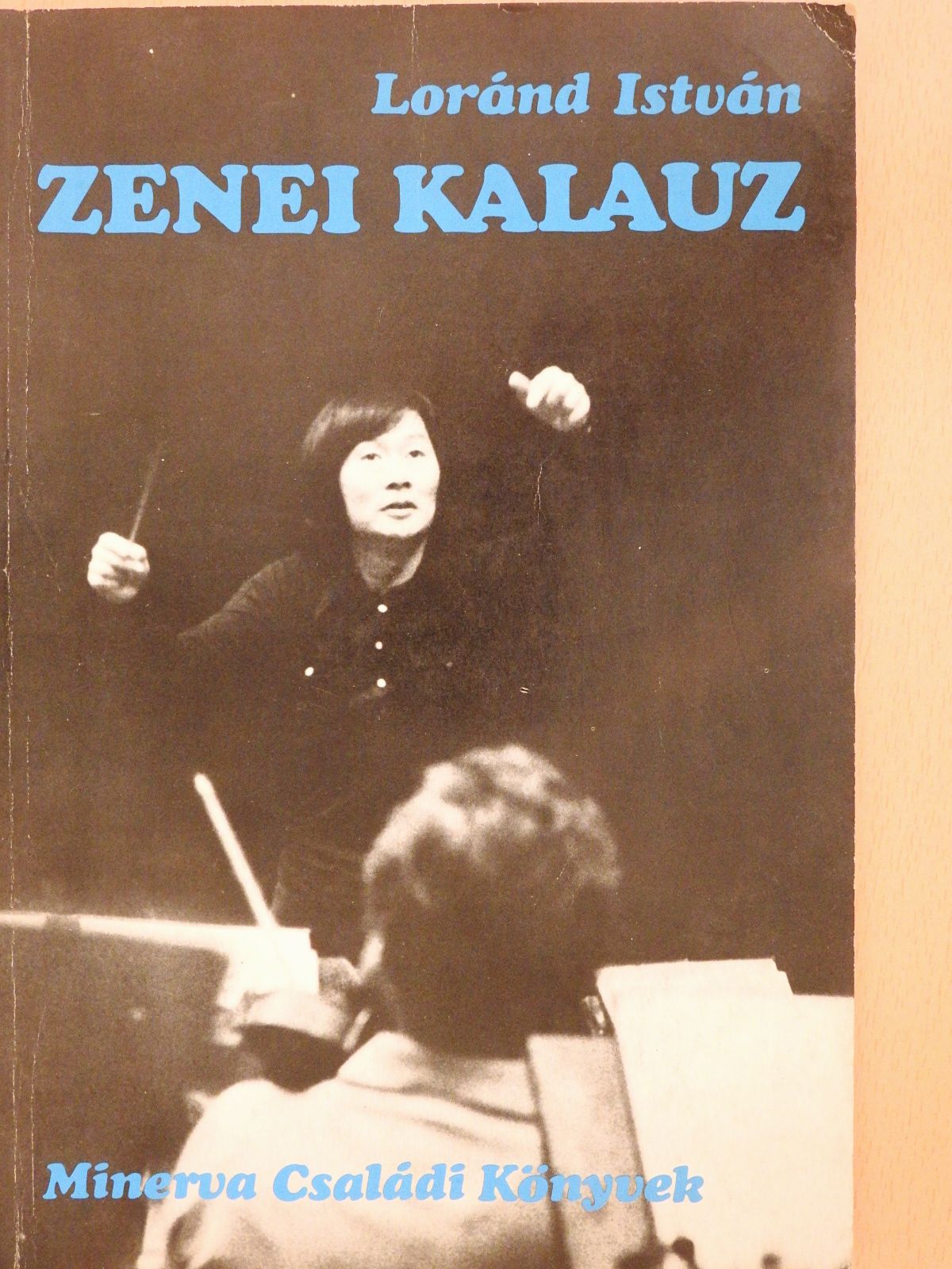 Loránd István - Zenei kalauz (dedikált példány) [antikvár]
