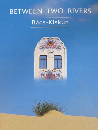 Dr. Csatári Bálint - Between Two Rivers [antikvár]