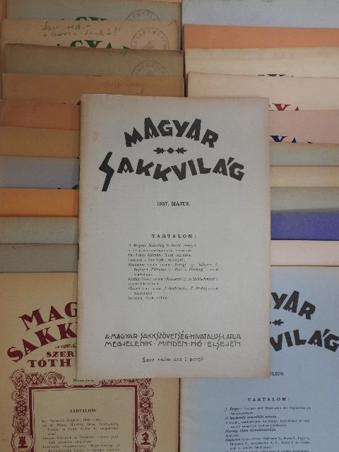 Dr. Lévay Kálmán - Magyar Sakkvilág 1927-1929., 1931., 1933-1934., 1936-1939., 1947. (vegyes számok) (23 db) [antikvár]