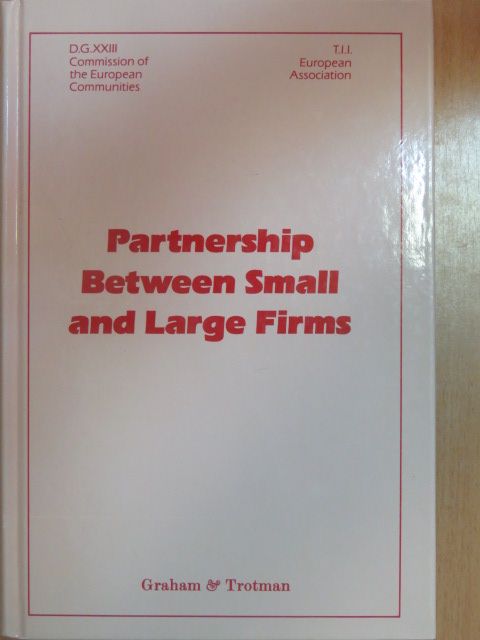 Hans Maier - Partnership Between Small and Large Firms [antikvár]