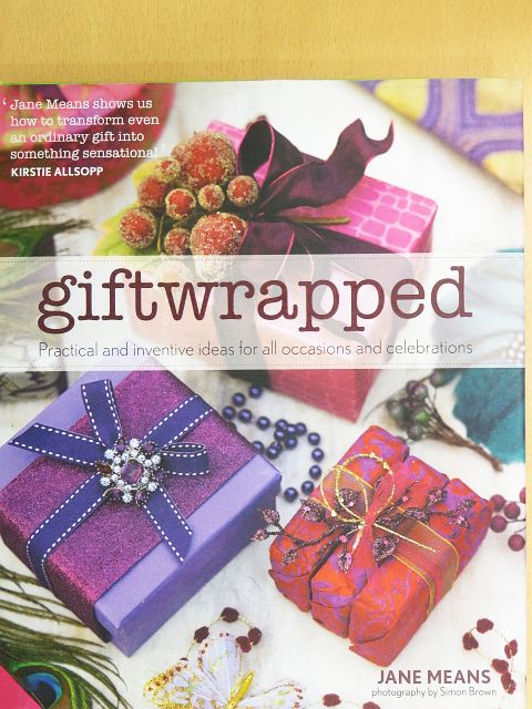 Jane Means - Giftwrapped [antikvár]