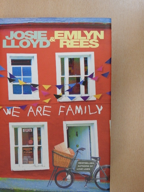 Emlyn Rees - We Are Family [antikvár]
