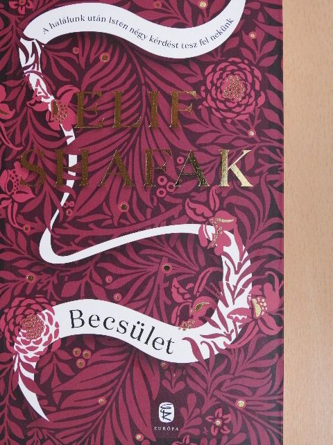 Elif Shafak - Becsület [antikvár]