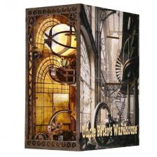YM05 - Könyvtámasz - Peter bácsi raktára