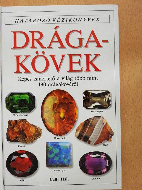 Cally Hall - Drágakövek [antikvár]