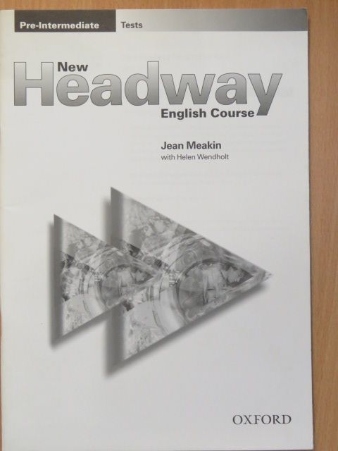 Helen Wendholt - New Headway English Course - Pre-Intermediate - Tests [antikvár]