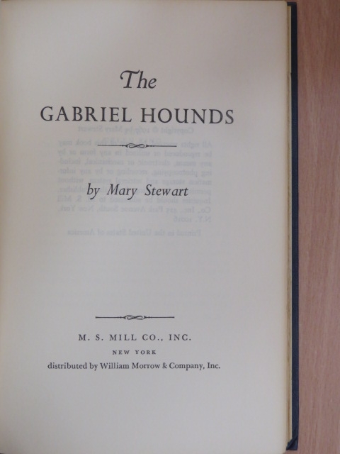 Mary Stewart - The Gabriel Hounds [antikvár]