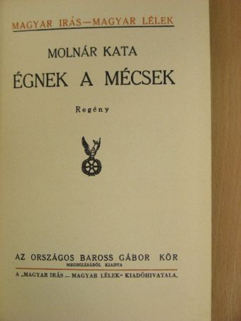 Molnár Kata - Égnek a mécsek [antikvár]