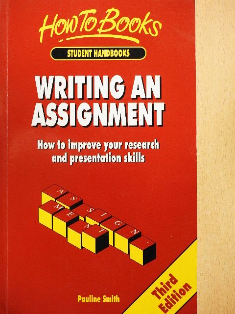Pauline Smith - Writing an Assignment [antikvár]