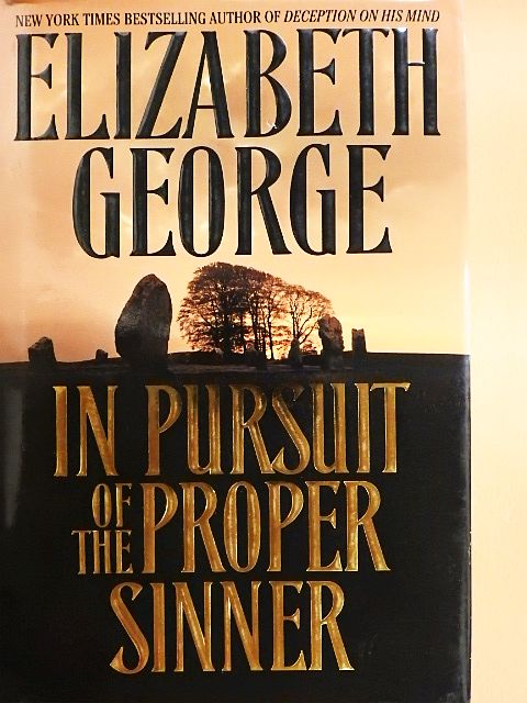 Elizabeth George - In Pursuit of the Proper Sinner [antikvár]