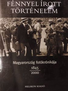 Baji Etelka - Fénnyel írott történelem [antikvár]