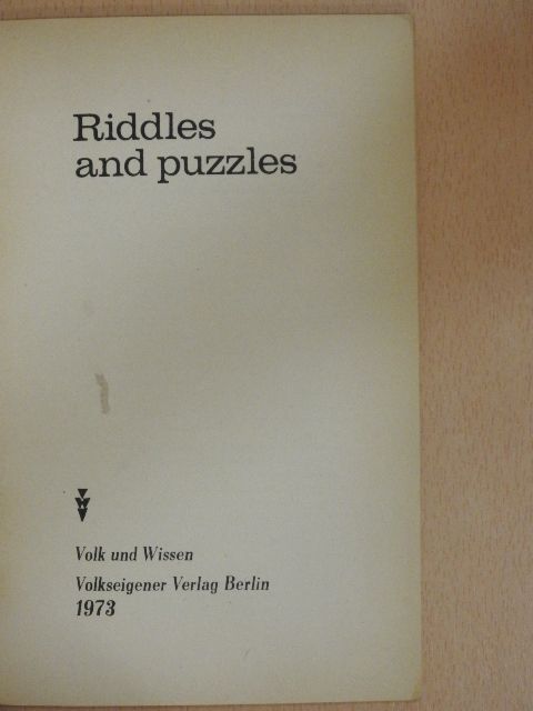 Otto Dietze - Riddles and puzzles [antikvár]