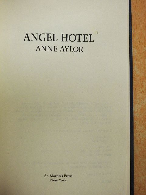 Anne Aylor - Angel Hotel [antikvár]