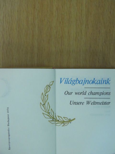 Világbajnokaink (minikönyv) (számozott) [antikvár]