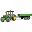 Bruder: John Deer 5115M traktor utánfutóval