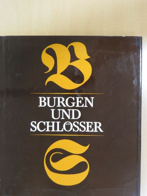 Georg Piltz - Burgen Und Schlösser [antikvár]