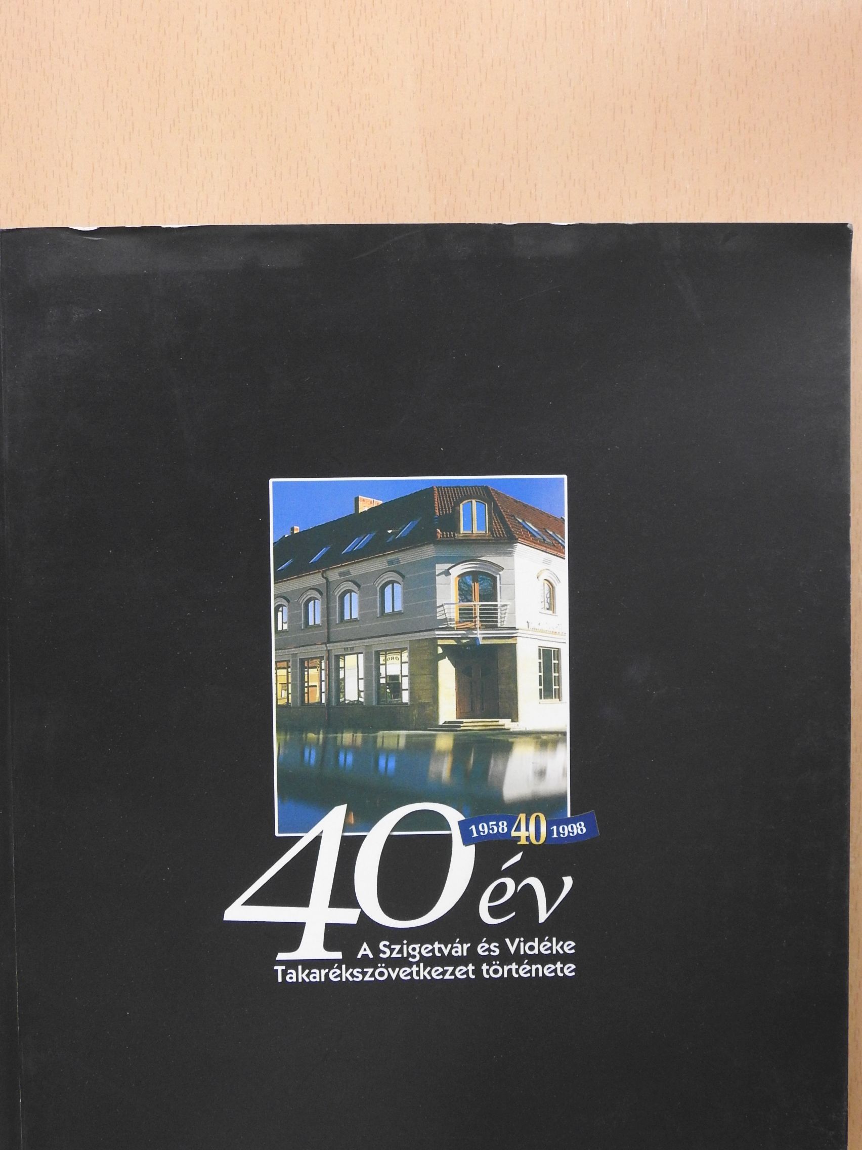 40 év (dedikált példány) [antikvár]