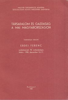 Vágvölgyi András - Társadalom és gazdaság a mai Magyarországon [antikvár]