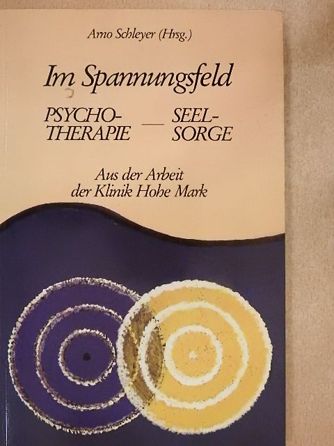 Im Spannungsfeld [antikvár]