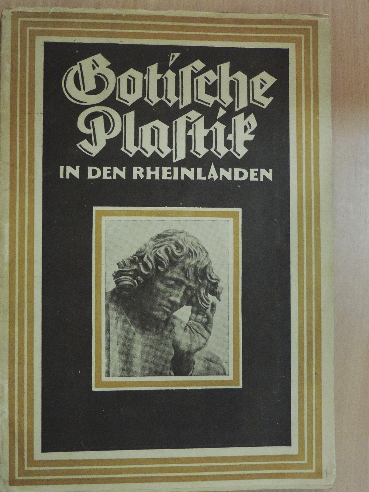 Eugen Lüthgen - Gotische Plastik in den Rheinlanden (gótbetűs) [antikvár]