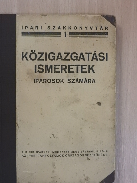Közigazgatási ismeretek [antikvár]