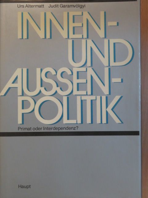 Innen- und Aussenpolitik [antikvár]