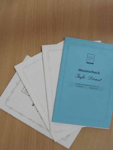 Angelika Jäck - Miniaturbuch Info-Dienst 2002/1-4. [antikvár]
