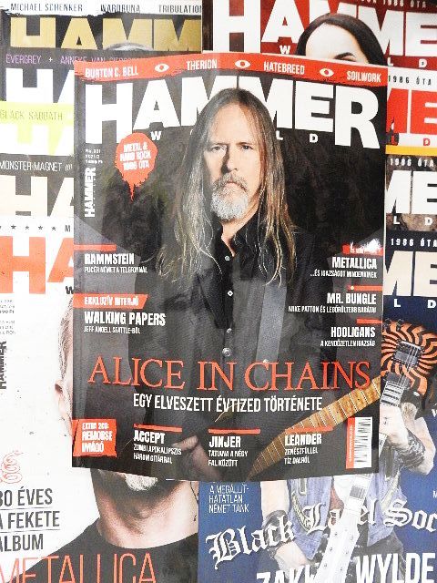 HammerWorld 2021. február-2022. január [antikvár]