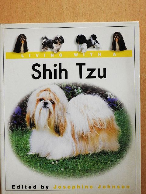 Living with a Shih Tzu [antikvár]
