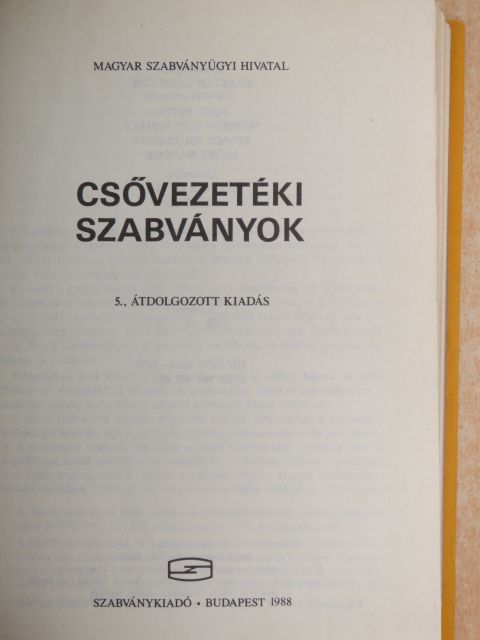 Csővezetéki szabványok [antikvár]