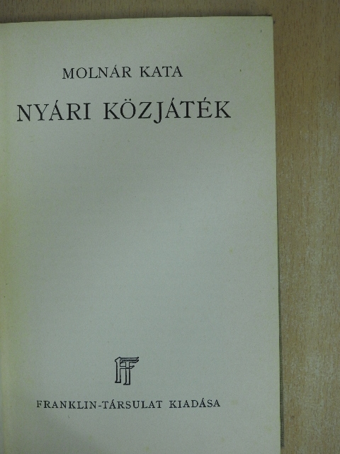 Molnár Kata - Nyári közjáték [antikvár]